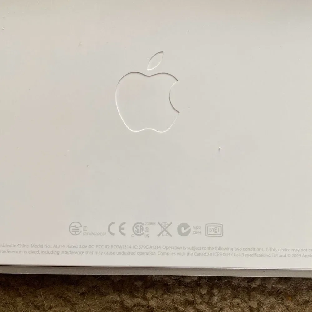 Apple Keyboard